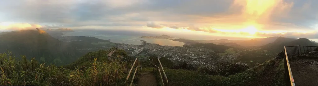 haiku stairs o'ahu hawaii